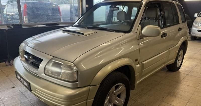 Beige Utilisé 2001 Suzuki Grand Vitara SUV | 5 990 € - Image 1/4