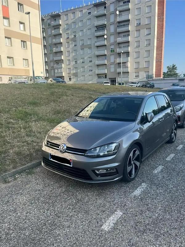 Utilisé 2015 VW Golf VII R-line Berline | 10 900 € (Super prix) - Image 1/4