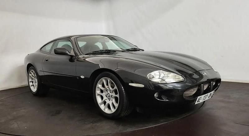 Noir Occasion 1996 Jaguar XK8 Coupé | 18 500 € - Image 1/4