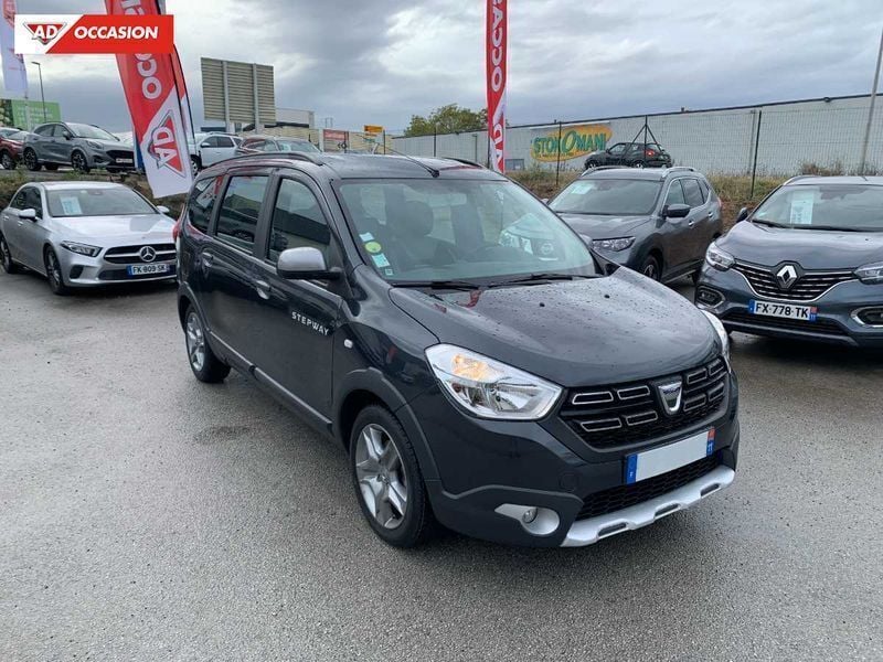 Gris Utilisé 2018 Dacia Lodgy Stepway Monospace | 15 890 € (Prix juste) - Image 1/4