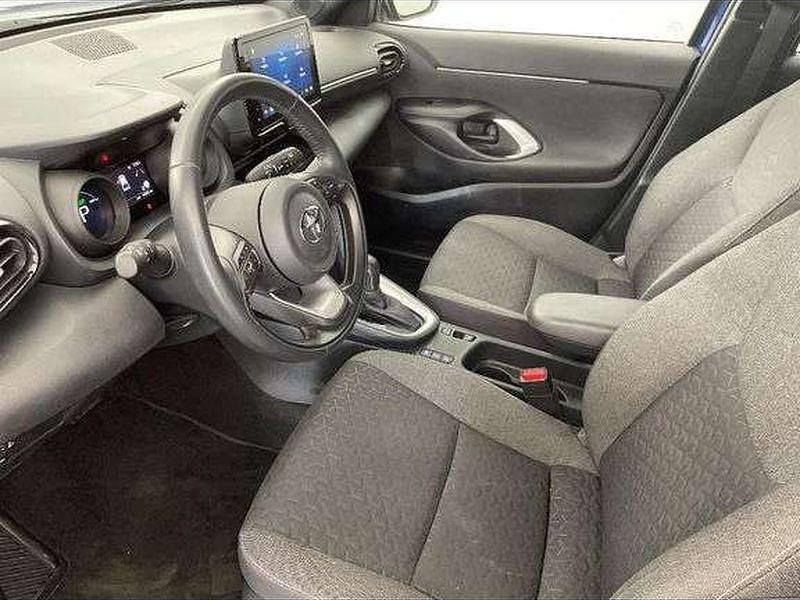 Utilisé 2022 Toyota Yaris Hybrid Design | 21 990 € (Prix juste) - Image 1/1