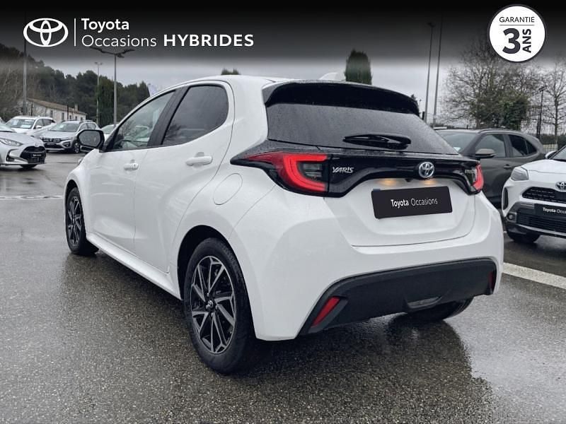 Occasion Toyota Yaris Hybrid Design 92 ch (67 kW) 2023 Blanc Berline