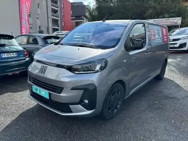 Gris Utilisé 2024 Fiat Scudo Connect Van | 30 590 € (Prix juste) - Image 1/4