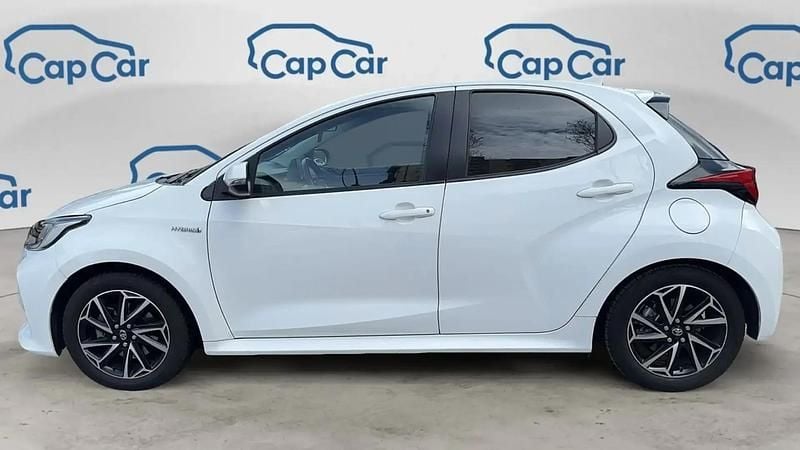 Occasion Toyota Yaris Hybrid Design 92 ch (67 kW) 2021 Blanc Citadine