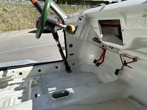 Image 4/4
