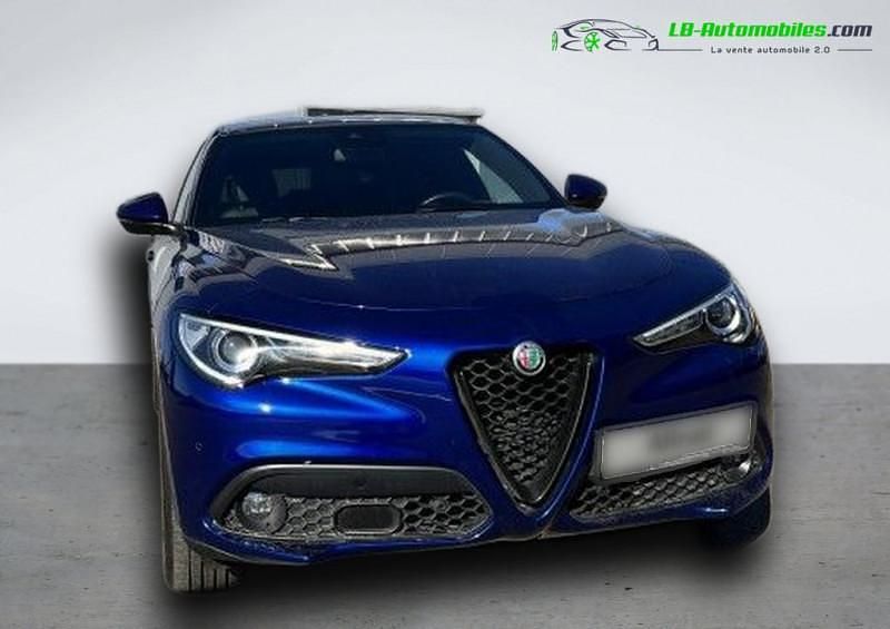 Utilisé 2022 Alfa Romeo Stelvio SUV | 35 800 € (Prix juste) - Image 1/4