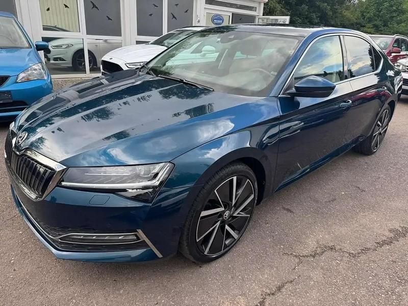Bleu Utilisé 2020 Skoda Superb Berline | 22 950 € (Super prix) - Image 1/4