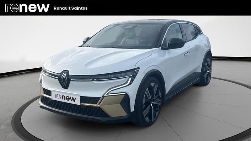 Blanc Occasion 2022 Renault Megane E-Tech Iconic Berline | 24 990 € (Prix assez cher) - Image 1/4