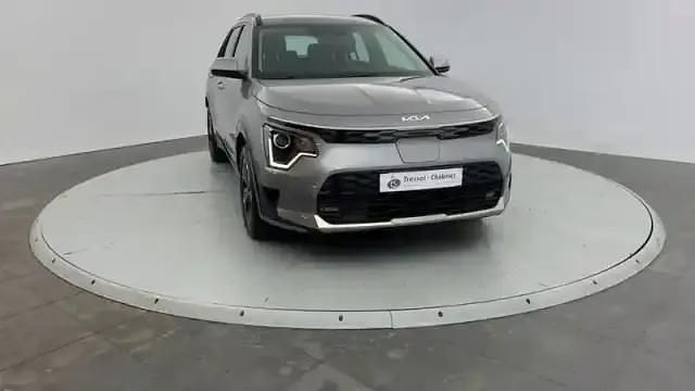 Steel grey m Utilisé 2023 Kia e-Niro 2 SUV | 23 455 € (Prix juste) - Image 1/4