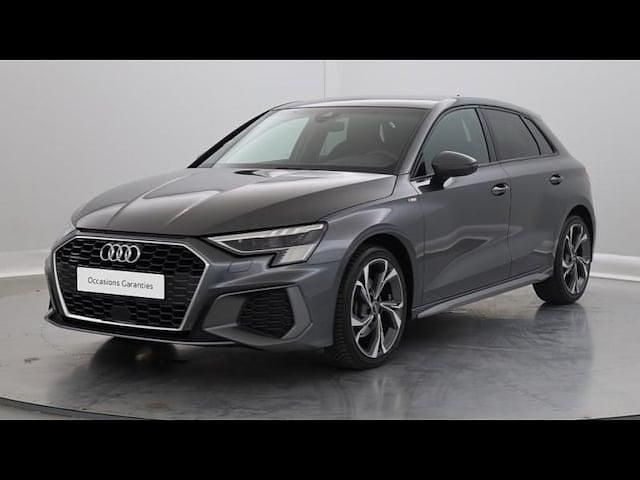 Gris daytona nacré Utilisé 2023 Audi A3 S-Line | 39 499 € - Image 1/4