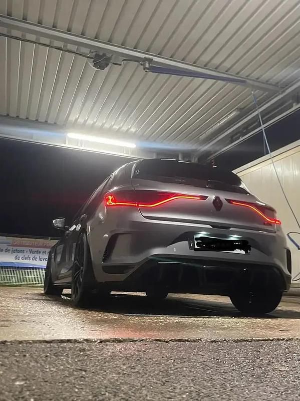 Gris Occasion 2019 Renault Mégane IV R.S. Berline | 33 000 € (Prix cher) - Image 1/4