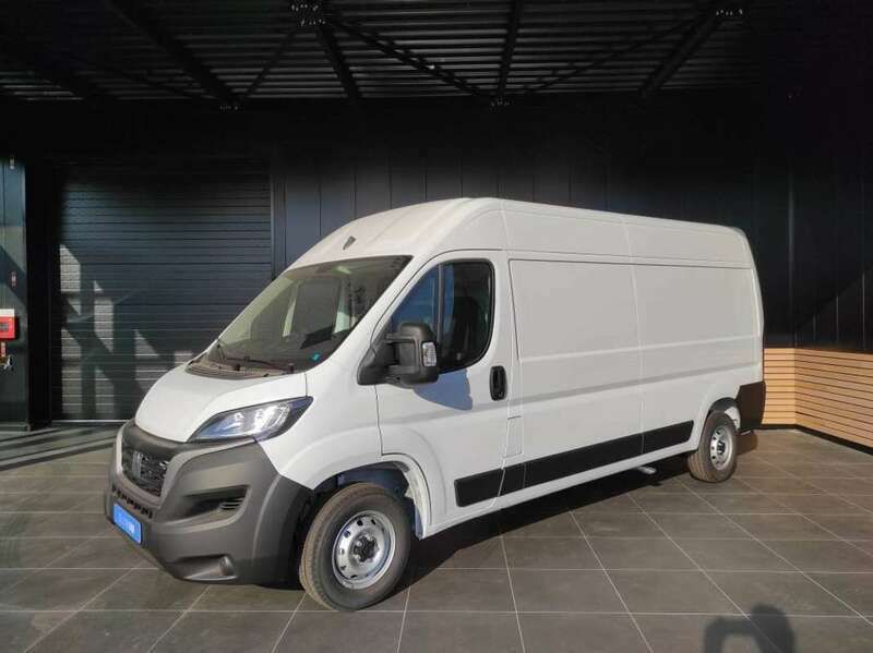 Blanc Utilisé 2022 Fiat Ducato Business Van | 37 990 € - Image 1/4
