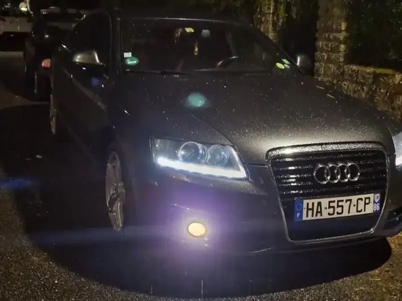 Utilisé 2009 Audi A6 S-Line Berline | 12 000 € - Image 1/4