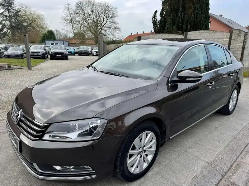 Brun Utilisé 2014 VW Passat Comfortline Berline | 8 990 € - Image 1/4