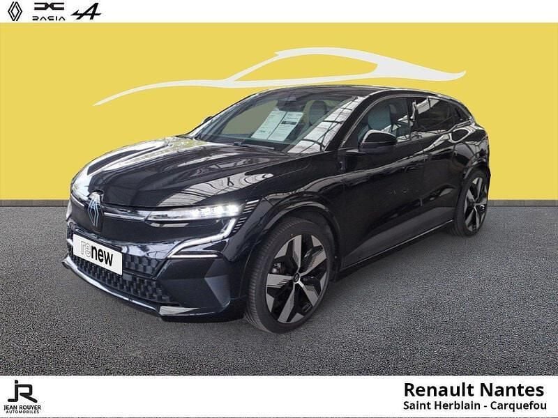 Noir Utilisé 2022 Renault Mégane Techno Berline | 23 190 € (Bon prix) - Image 1/4