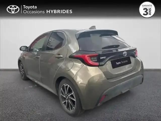 Occasion Toyota Yaris Hybrid Design 116 ch (85 kW) 2021 Bronze impérial (m) Berline