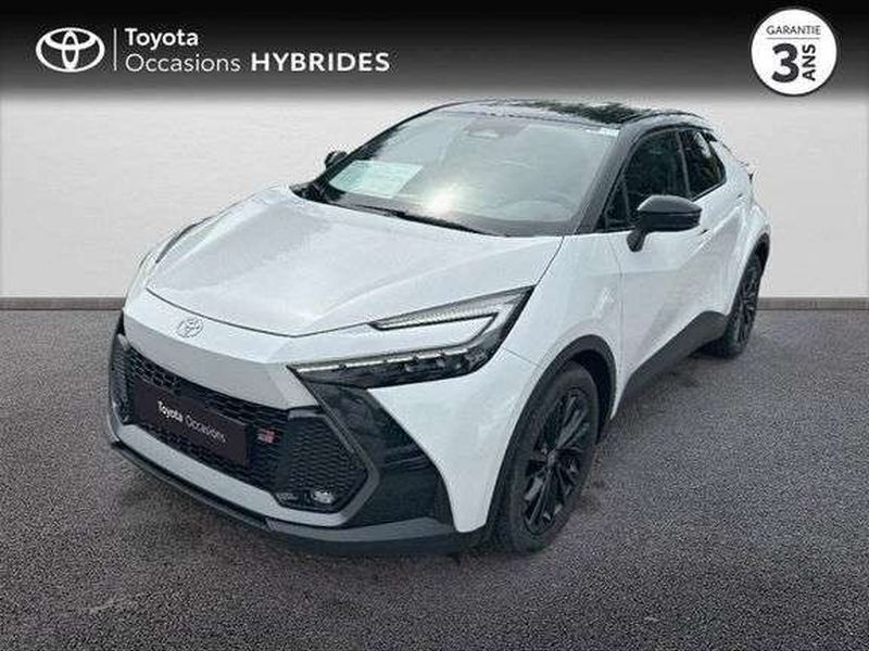 Utilisé 2024 Toyota C-HR Sport SUV | 38 990 € - Image 1/1