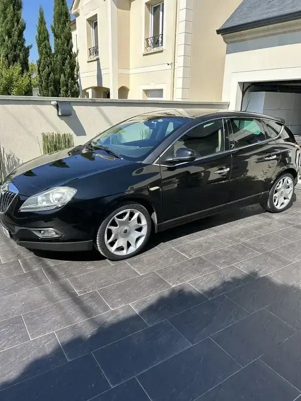 Utilisé 2010 Lancia Delta Berline | 6 490 € - Image 1/2