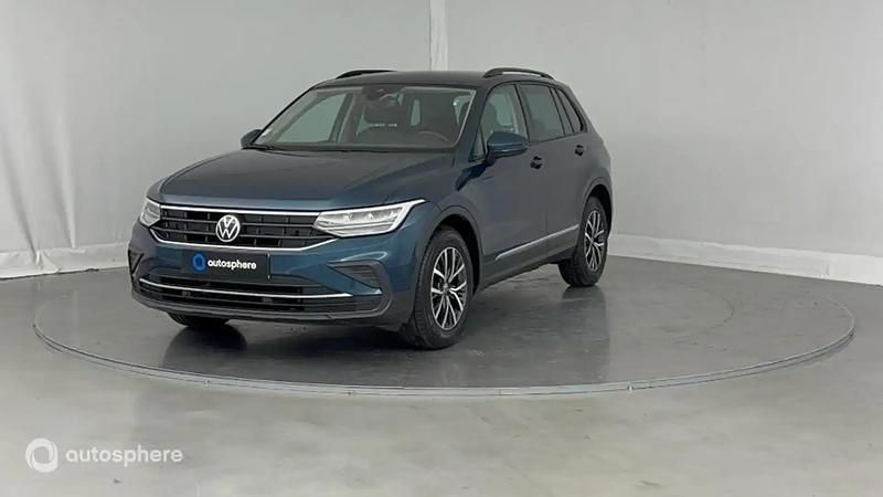 Utilisé 2021 VW Tiguan Life SUV | 23 299 € (Prix juste) - Image 1/4