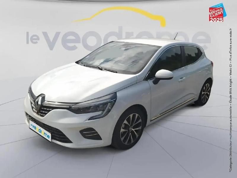 Blanc Utilisé 2022 Renault Clio V Intens Berline | 18 499 € (Prix juste) - Image 1/4