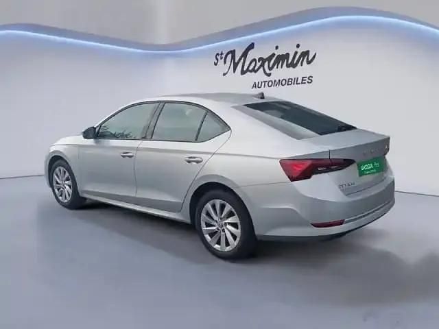 Occasion Skoda Octavia 110 ch (80 kW) 2024 Gris Berline