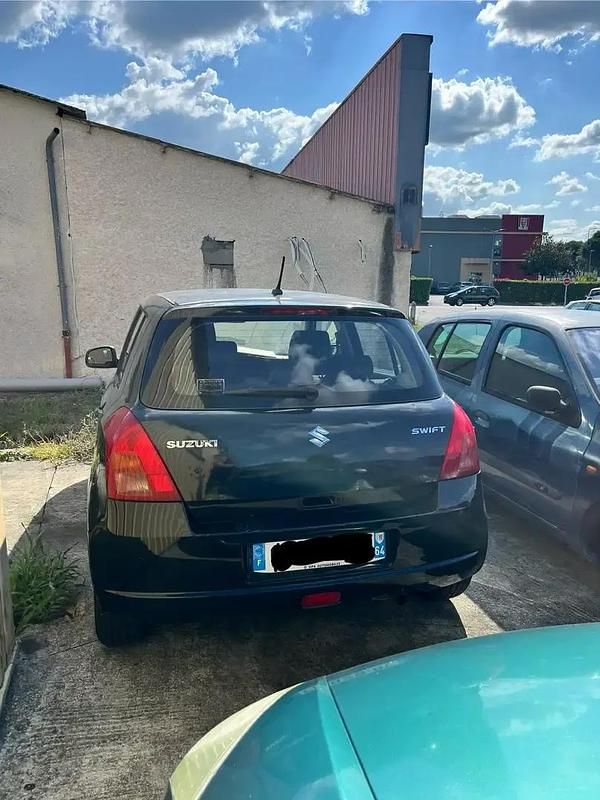 Image 2/4