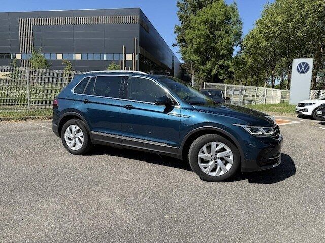 Utilisé 2021 VW Tiguan Elegance SUV | 28 990 € (Prix juste) - Image 1/4