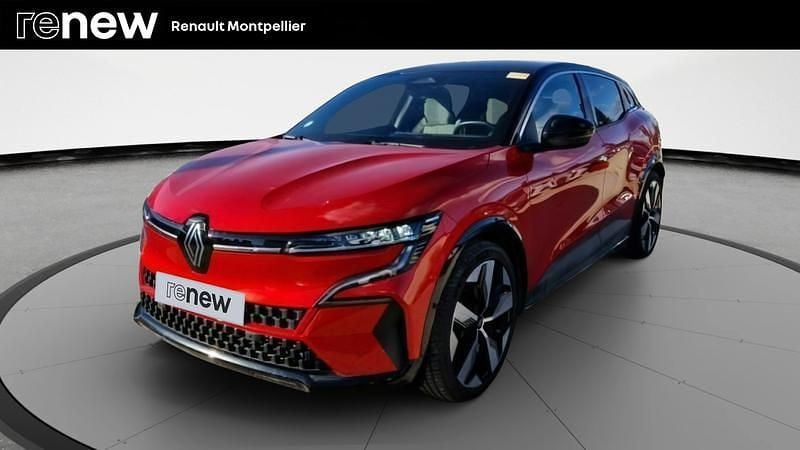 Rouge Utilisé 2022 Renault Mégane Techno Berline | 24 898 € (Prix juste) - Image 1/4