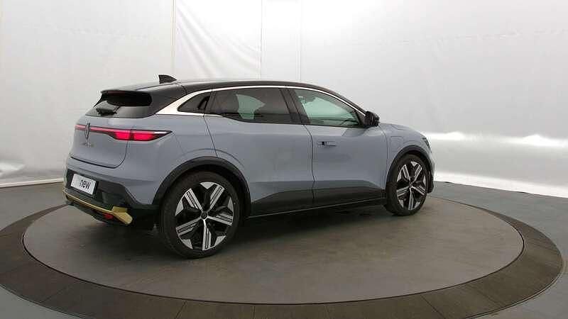Occasion Renault Megane E-Tech Iconic 161 kW (220 ch) 2022 Gris Berline