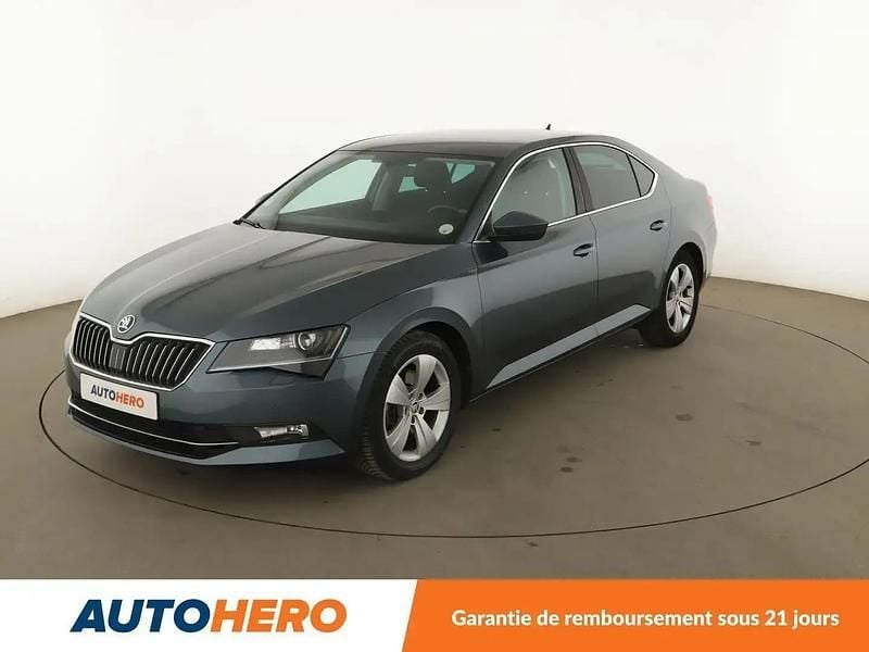 Gris Occasion 2018 Skoda Superb Business Line Berline | 16 490 € (Bon prix) - Image 1/2