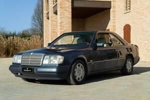 Bleu Occasion 1992 Mercedes 200 Coupé | 17 800 € - Image 1/4