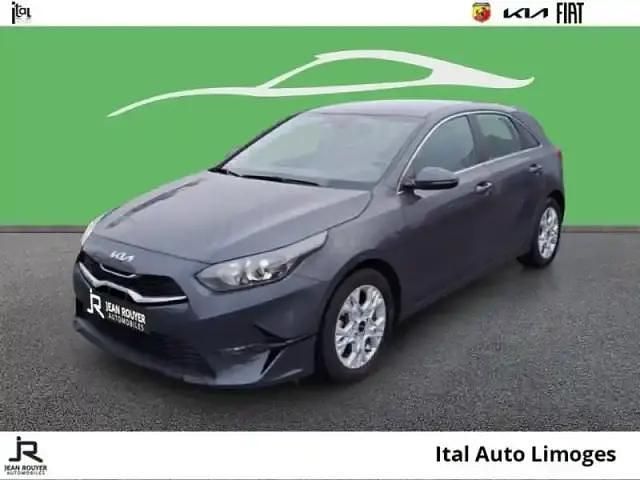 Gris eclipse métallisé Utilisé 2024 Kia Ceed Active Berline | 20 890 € (Prix assez cher) - Image 1/4
