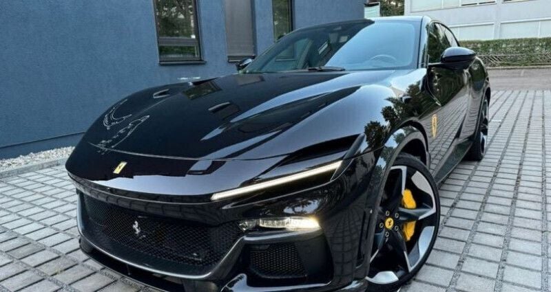 Noir Nouvelle 2025 Ferrari Purosangue SUV | 748 000 € - Image 1/4