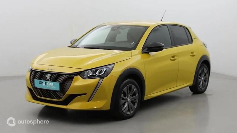 Blanc banquise (o) Utilisé 2023 Peugeot e-208 Style Citadine | 15 499 € (Bon prix) - Image 1/4