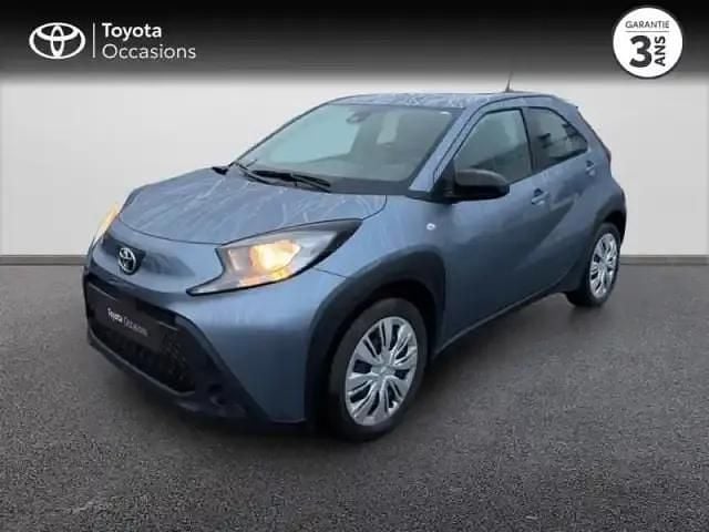 Gris célestine métallisé Occasion 2024 Toyota Aygo X SUV | 14 490 € (Bon prix) - Image 1/4