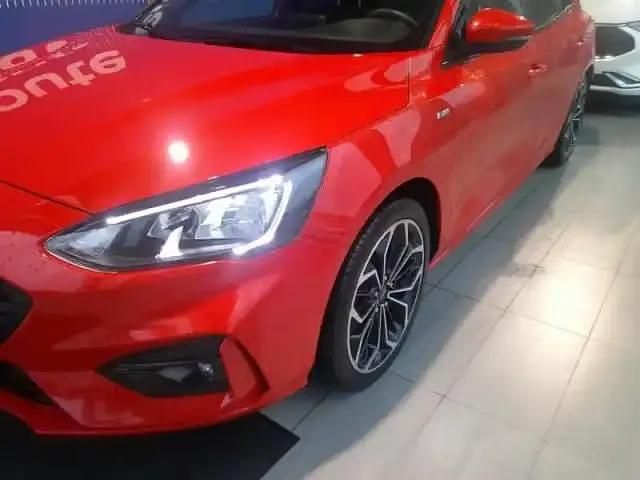 Occasion Ford Focus ST-Line X 2021 Rouge Berline