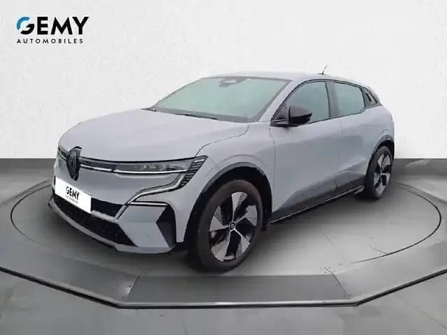 Gris rafale Occasion 2022 Renault Megane E-Tech Berline | 21 999 € (Prix juste) - Image 1/4