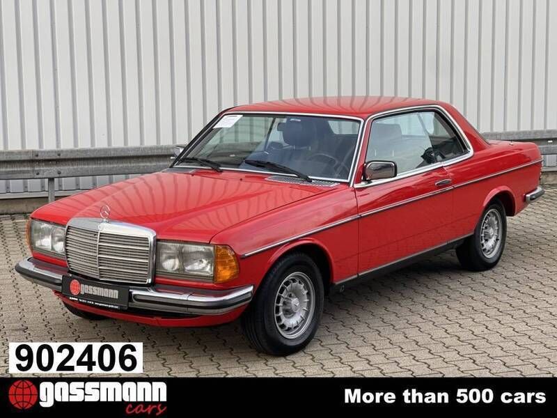 Rouge Utilisé 1980 Mercedes 280 Coupé | 32 900 € - Image 1/4