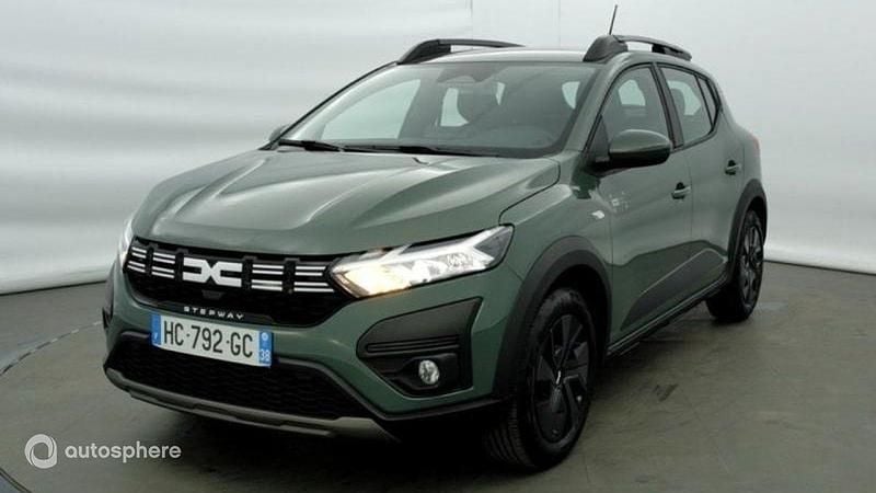Vert Utilisé 2025 Dacia Sandero Expression Berline | 15 980 € (Prix juste) - Image 1/4