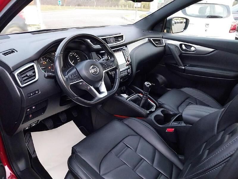 Rouge Occasion 2019 Nissan Qashqai Tekna+ SUV | 18 990 € (Prix juste) - Image 1/4