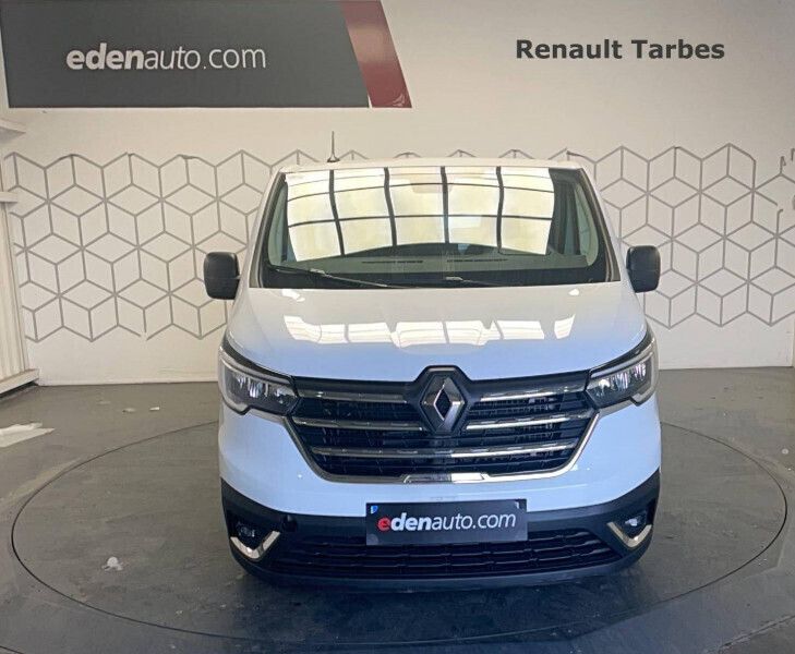 Blanc Nouvelle 2025 Renault Trafic Van | 37 080 € (Prix cher) - Image 1/4