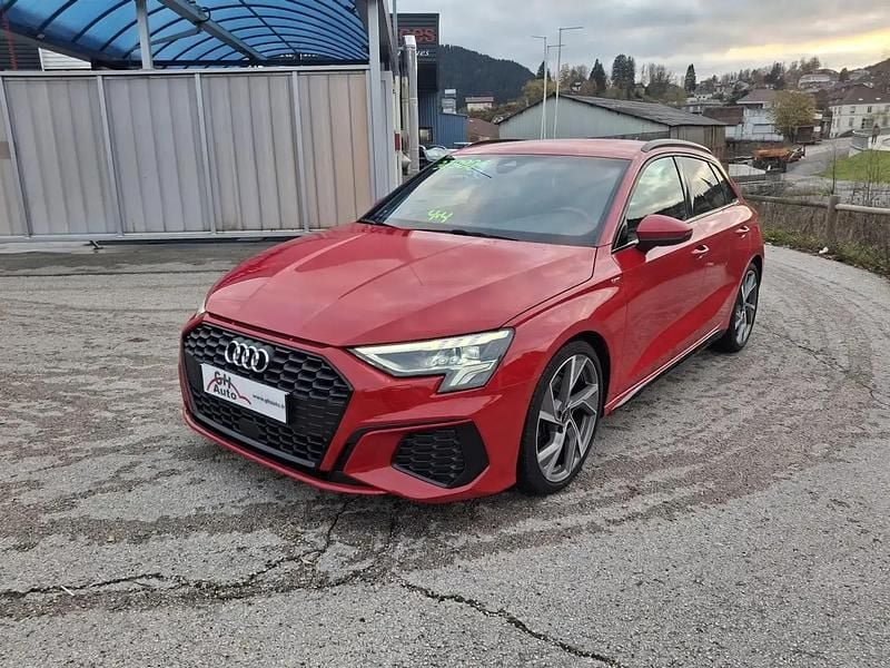 Rouge Occasion 2022 Audi A3 S-Line Berline | 32 980 € (Prix assez cher) - Image 1/4