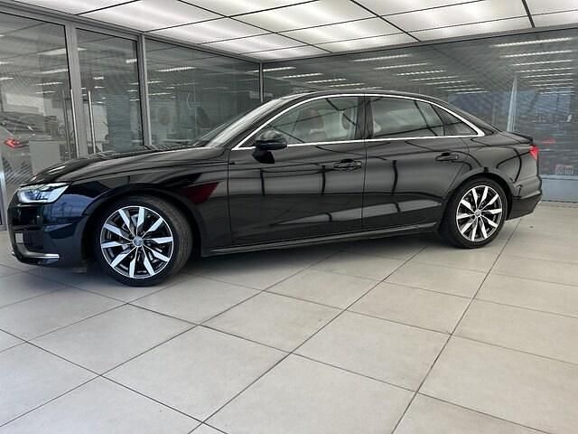 Occasion Audi A4 Ambition 163 ch (119 kW) 2021 Noir brillant Berline