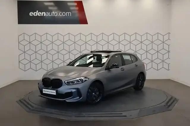 Gris Utilisé 2024 BMW M135 M Performance Citadine | 45 800 € (Prix juste) - Image 1/4