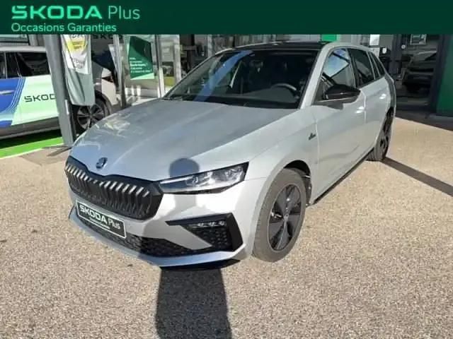 Gris Occasion 2024 Skoda Scala Monte Carlo Citadine | 28 570 € (Prix juste) - Image 1/4