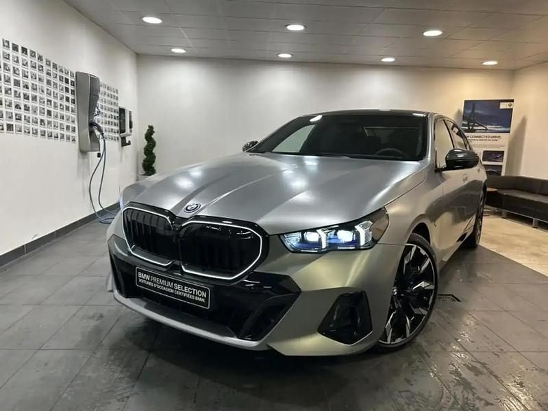 Gris Occasion 2025 BMW 550 M Sport Berline | 120 950 € - Image 1/4