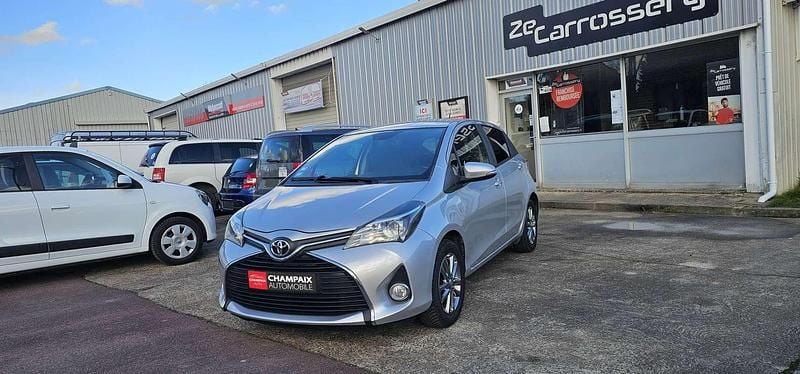 Occasion Toyota Yaris 101 ch (74 kW) 2016 Argent Berline