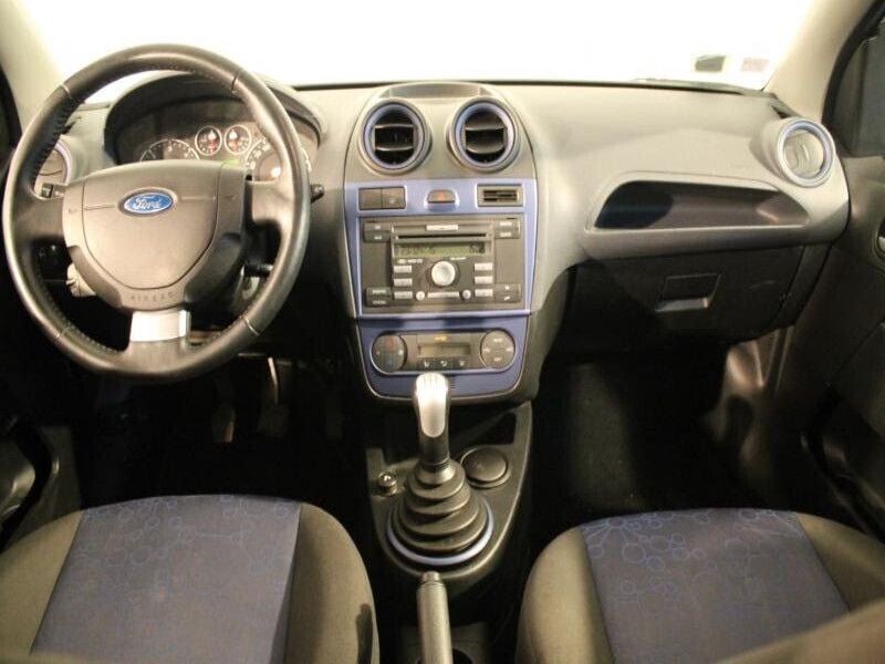 Occasion Ford Fiesta 68 ch (50 kW) 2008 Gris Citadine