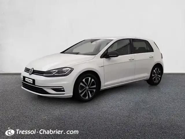 Blanc Occasion 2019 VW Golf Berline | 18 699 € (Bon prix) - Image 1/4