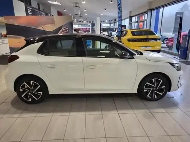 Occasion Opel Corsa 2024 Blanc arktis/toit noir karbon Citadine
